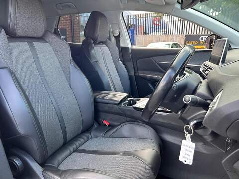 Peugeot 3008 1.5 BlueHDi Allure SUV 5dr Diesel Manual Euro 6 (s/s) (130 ps) - U212