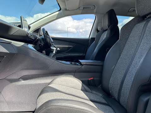Peugeot 3008 1.5 BlueHDi Allure SUV 5dr Diesel Manual Euro 6 (s/s) (130 ps) - U212