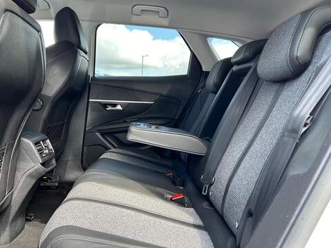 Peugeot 3008 1.5 BlueHDi Allure SUV 5dr Diesel Manual Euro 6 (s/s) (130 ps) - U212