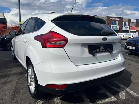 Ford Focus 1.0T EcoBoost Zetec Hatchback 5dr Petrol Manual Euro 6 (s/s) (125 ps) - U214