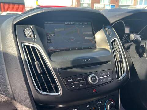 Ford Focus 1.0T EcoBoost Zetec Hatchback 5dr Petrol Manual Euro 6 (s/s) (125 ps) - U214