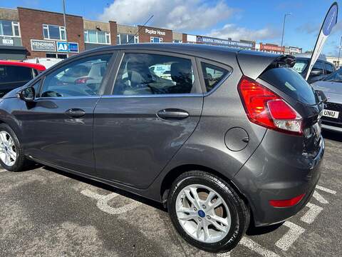 Ford Fiesta 1.0T EcoBoost Zetec Hatchback 5dr Petrol Manual Euro 6 (s/s) (100 ps) - U219