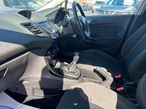 Ford Fiesta 1.0T EcoBoost Zetec Hatchback 5dr Petrol Manual Euro 6 (s/s) (100 ps) - U219