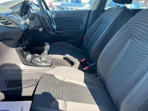 Ford Fiesta 1.0T EcoBoost Zetec Hatchback 5dr Petrol Manual Euro 6 (s/s) (100 ps) - U219