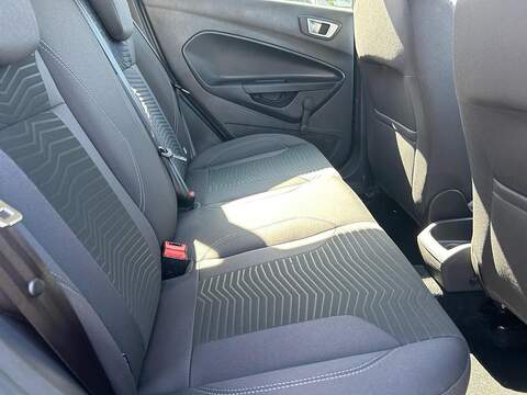 Ford Fiesta 1.0T EcoBoost Zetec Hatchback 5dr Petrol Manual Euro 6 (s/s) (100 ps) - U219