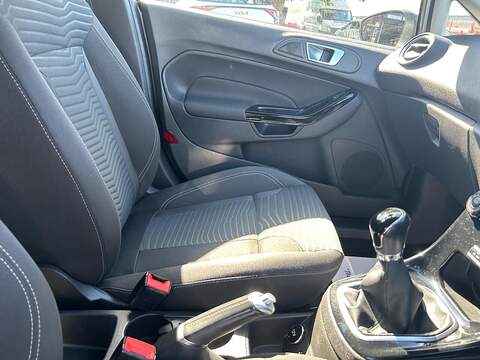 Ford Fiesta 1.0T EcoBoost Zetec Hatchback 5dr Petrol Manual Euro 6 (s/s) (100 ps) - U219