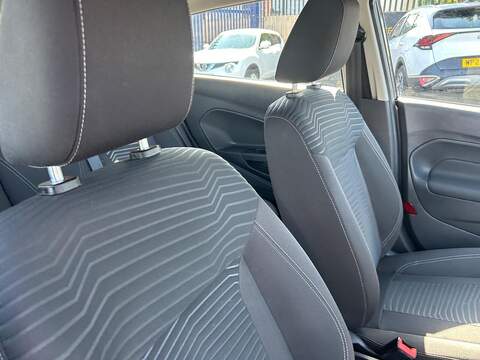 Ford Fiesta 1.0T EcoBoost Zetec Hatchback 5dr Petrol Manual Euro 6 (s/s) (100 ps) - U219
