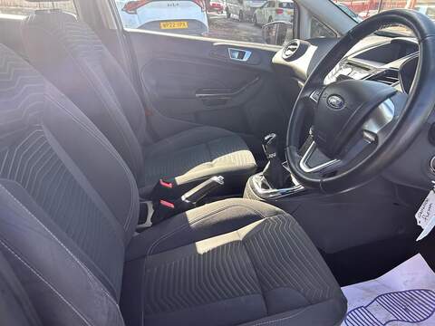 Ford Fiesta 1.0T EcoBoost Zetec Hatchback 5dr Petrol Manual Euro 6 (s/s) (100 ps) - U219