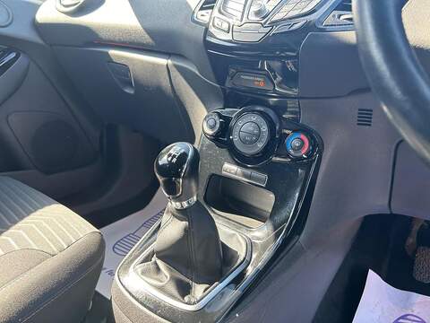 Ford Fiesta 1.0T EcoBoost Zetec Hatchback 5dr Petrol Manual Euro 6 (s/s) (100 ps) - U219