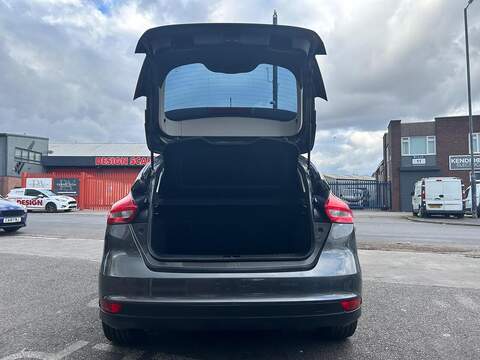 Ford Focus Focus 1.5 TDCi Zetec Euro 6 (s/s) 5dr - U22