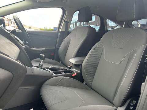 Ford Focus Focus 1.5 TDCi Zetec Euro 6 (s/s) 5dr - U22
