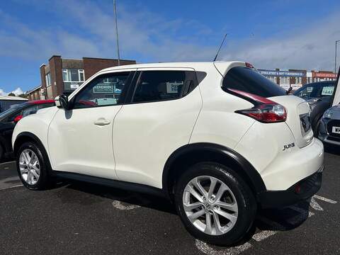 Nissan Juke 1.5 dCi Acenta Premium SUV 5dr Diesel Manual Euro 6 (s/s) (110 ps) - U220