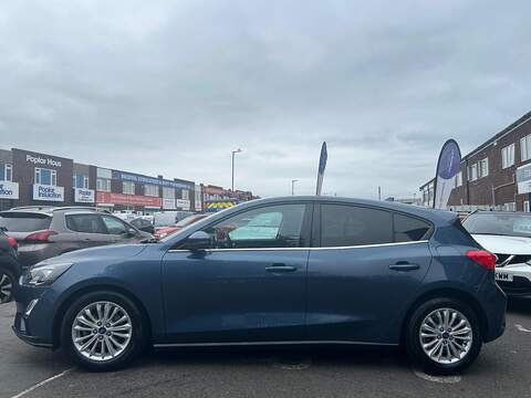 Ford Focus 1.0T EcoBoost MHEV Titanium Edition Hatchback 5dr Petrol Manual Euro 6 (s/s) (125 ps) - U224