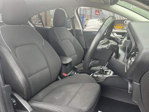 Ford Focus 1.0T EcoBoost MHEV Titanium Edition Hatchback 5dr Petrol Manual Euro 6 (s/s) (125 ps) - U224