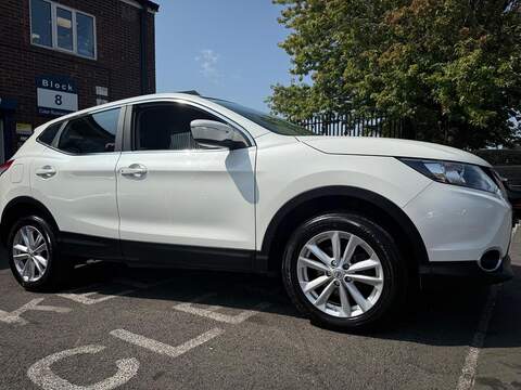 Nissan Qashqai Qashqai Acenta SUV 1 Manual Diesel - U229