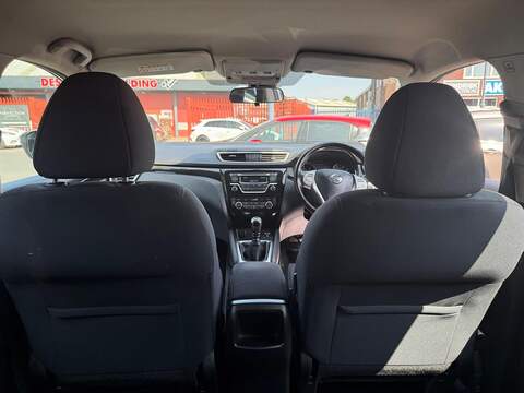 Nissan Qashqai Qashqai Acenta SUV 1 Manual Diesel - U229