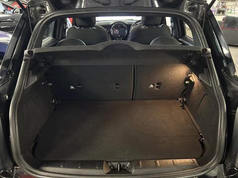 MINI Hatch Hatch 2.0 Cooper SD Euro 6 (s/s) 5dr - U23