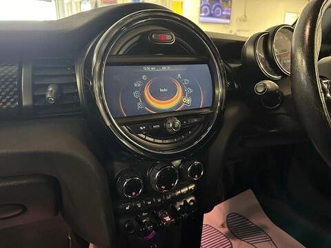 MINI Hatch Hatch 2.0 Cooper SD Euro 6 (s/s) 5dr - U23