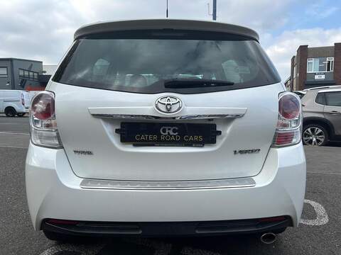 Toyota Verso 2.0 D-4D Excel MPV 5dr Diesel Manual Euro 5 (126 ps) - U232