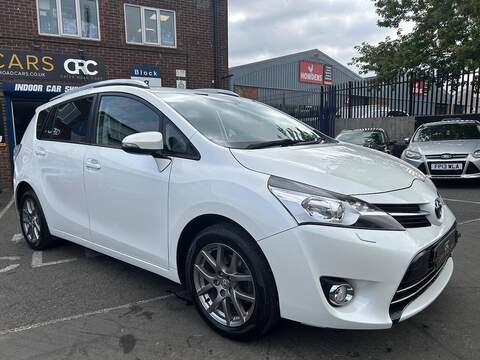 Toyota Verso 2.0 D-4D Excel MPV 5dr Diesel Manual Euro 5 (126 ps) - U232