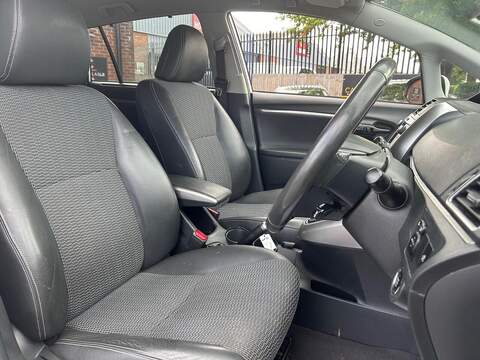 Toyota Verso 2.0 D-4D Excel MPV 5dr Diesel Manual Euro 5 (126 ps) - U232