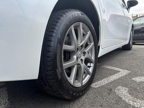 Toyota Verso 2.0 D-4D Excel MPV 5dr Diesel Manual Euro 5 (126 ps) - U232