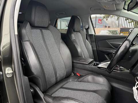 Peugeot 3008 1.5 BlueHDi Allure SUV 5dr Diesel Manual Euro 6 (s/s) (130 ps) - U234