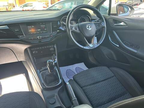 Vauxhall Astra 1.4i Turbo SRi Nav Hatchback 5dr Petrol Manual Euro 6 (s/s) (150 ps) - U247