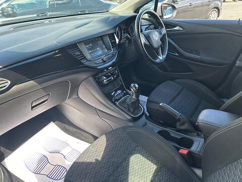 Vauxhall Astra 1.4i Turbo SRi Nav Hatchback 5dr Petrol Manual Euro 6 (s/s) (150 ps) - U247