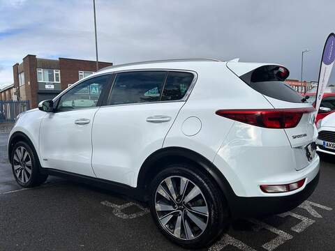 Kia Sportage 2.0 CRDi KX-3 SUV 5dr Diesel Manual AWD Euro 6 (134 bhp) - U250