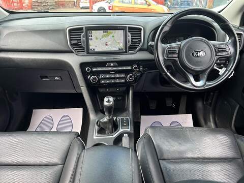 Kia Sportage 2.0 CRDi KX-3 SUV 5dr Diesel Manual AWD Euro 6 (134 bhp) - U250