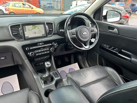 Kia Sportage 2.0 CRDi KX-3 SUV 5dr Diesel Manual AWD Euro 6 (134 bhp) - U250