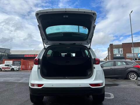 Kia Sportage 2.0 CRDi KX-3 SUV 5dr Diesel Manual AWD Euro 6 (134 bhp) - U250