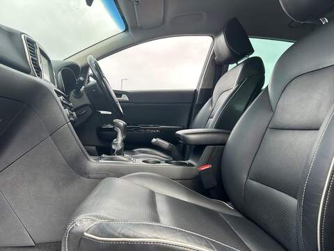 Kia Sportage 2.0 CRDi KX-3 SUV 5dr Diesel Manual AWD Euro 6 (134 bhp) - U250