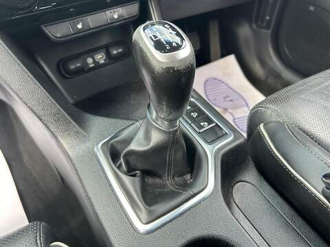 Kia Sportage 2.0 CRDi KX-3 SUV 5dr Diesel Manual AWD Euro 6 (134 bhp) - U250