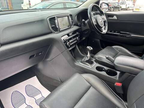 Kia Sportage 2.0 CRDi KX-3 SUV 5dr Diesel Manual AWD Euro 6 (134 bhp) - U250