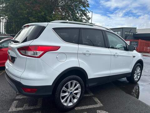 Ford Kuga 2.0 TDCi Titanium SUV 5dr Diesel Manual 2WD Euro 6 (s/s) (150 ps) - U251