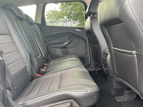 Ford Kuga 2.0 TDCi Titanium SUV 5dr Diesel Manual 2WD Euro 6 (s/s) (150 ps) - U251