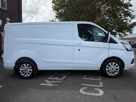 Ford Transit Custom 2.0 300 EcoBlue Limited Panel Van 5dr Diesel Manual L1 H1 Euro 6 (s/s) (130 ps) - U254