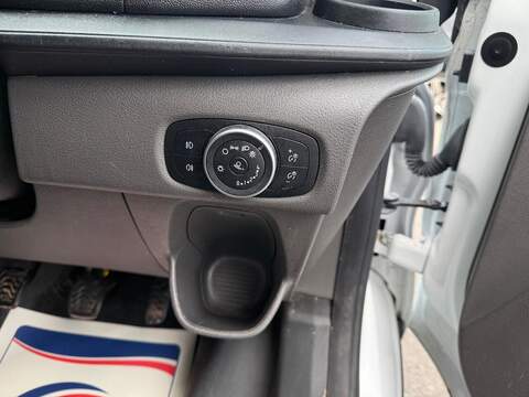Ford Transit Custom 2.0 300 EcoBlue Limited Panel Van 5dr Diesel Manual L1 H1 Euro 6 (s/s) (130 ps) - U254