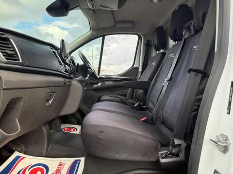 Ford Transit Custom 2.0 300 EcoBlue Limited Panel Van 5dr Diesel Manual L1 H1 Euro 6 (s/s) (130 ps) - U254