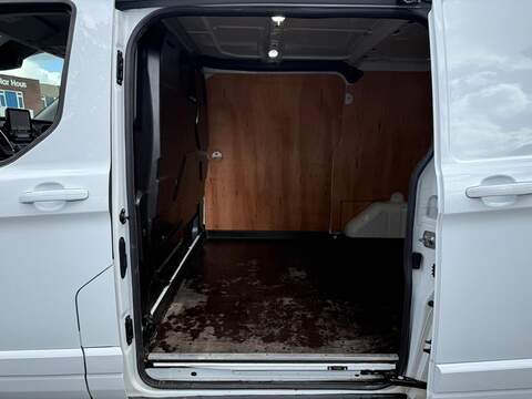 Ford Transit Custom 2.0 300 EcoBlue Limited Panel Van 5dr Diesel Manual L1 H1 Euro 6 (s/s) (130 ps) - U254