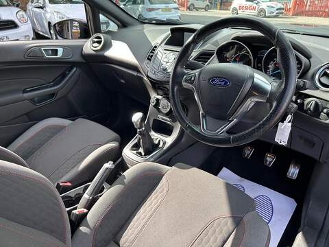 Ford Fiesta 1.0T EcoBoost ST-Line Hatchback 3dr Petrol Manual Euro 6 (s/s) (140 ps) - U256