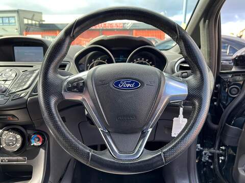 Ford Fiesta 1.0T EcoBoost ST-Line Hatchback 3dr Petrol Manual Euro 6 (s/s) (140 ps) - U256