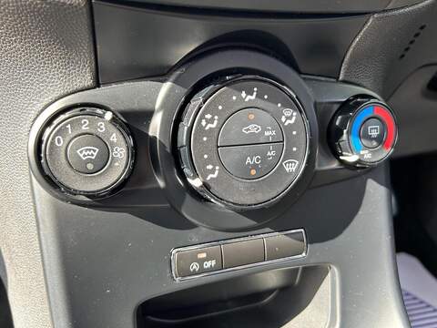 Ford Fiesta 1.0T EcoBoost ST-Line Hatchback 3dr Petrol Manual Euro 6 (s/s) (140 ps) - U256