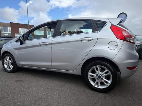 Ford Fiesta 1.0T EcoBoost Zetec Euro 6 (s/s) 5dr - U257