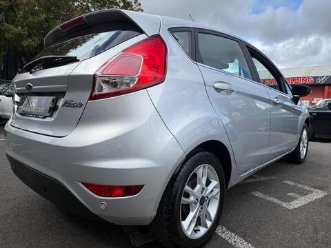 Ford Fiesta 1.0T EcoBoost Zetec Euro 6 (s/s) 5dr - U257