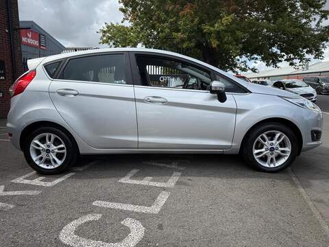 Ford Fiesta 1.0T EcoBoost Zetec Euro 6 (s/s) 5dr - U257