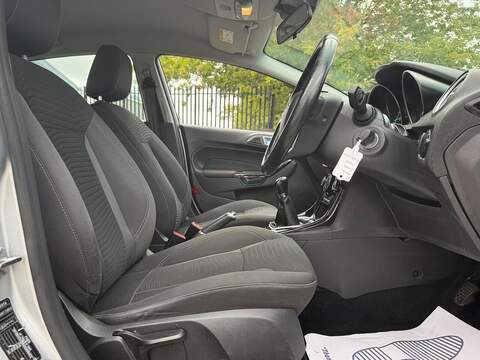 Ford Fiesta 1.0T EcoBoost Zetec Euro 6 (s/s) 5dr - U257