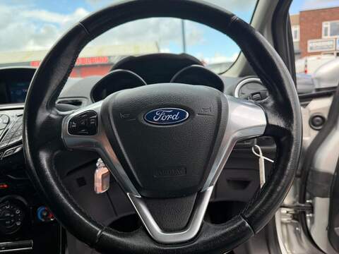 Ford Fiesta 1.0T EcoBoost Zetec Euro 6 (s/s) 5dr - U257